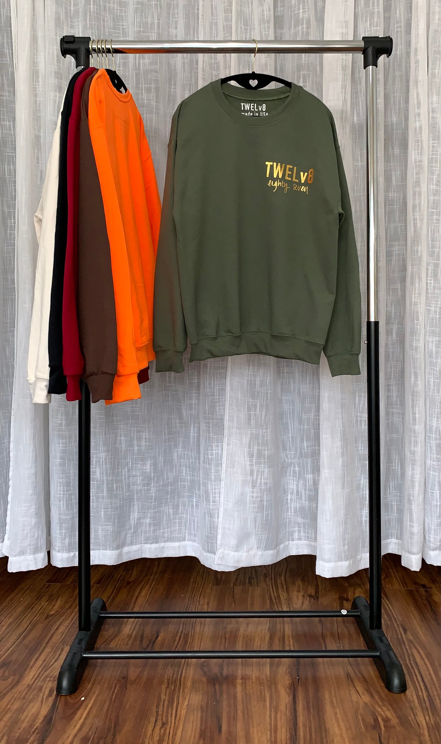 classic • sweatshirt